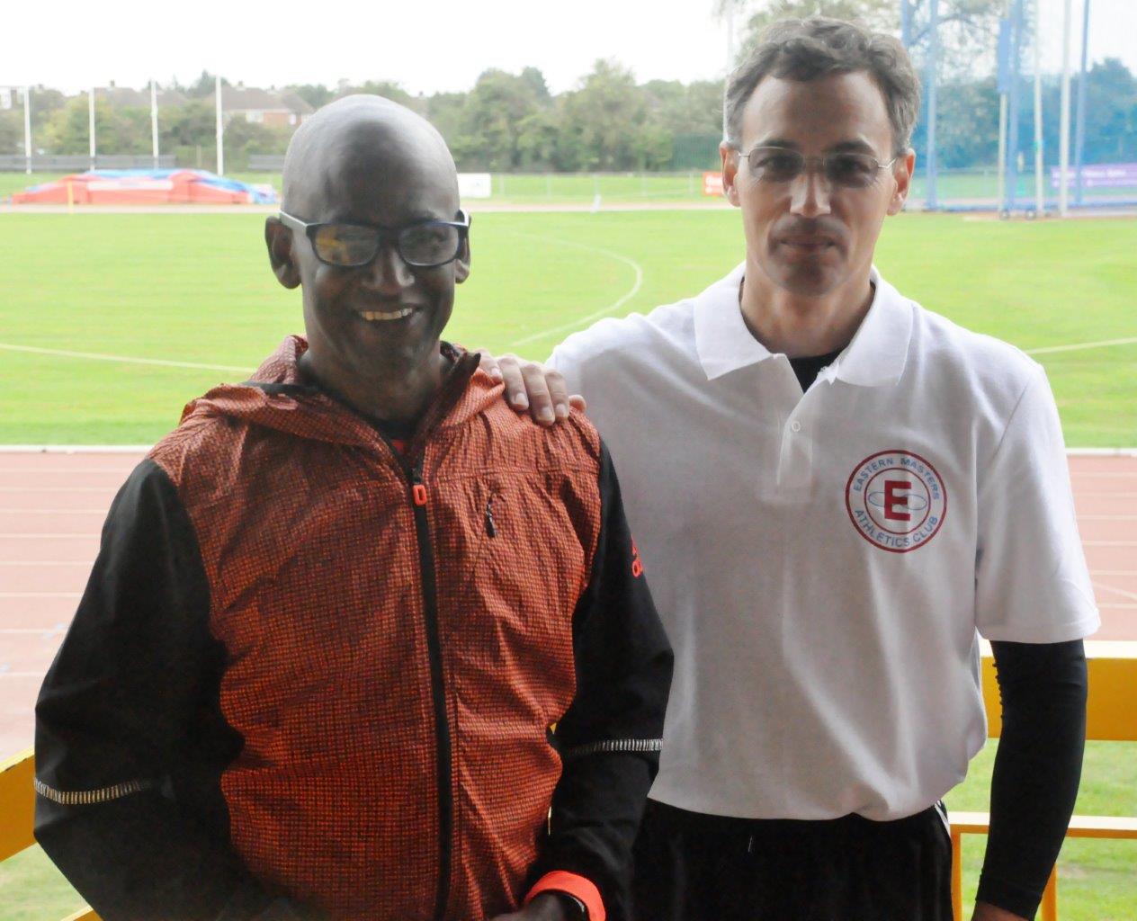 Jim Keech (Bedford) to collect the male team trophy