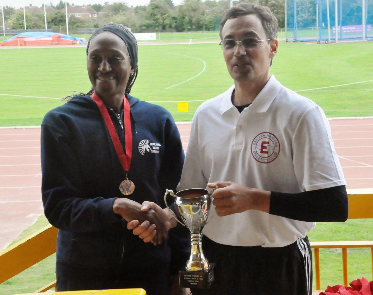 Tessa Stephenson (FVS) with the female team trophy